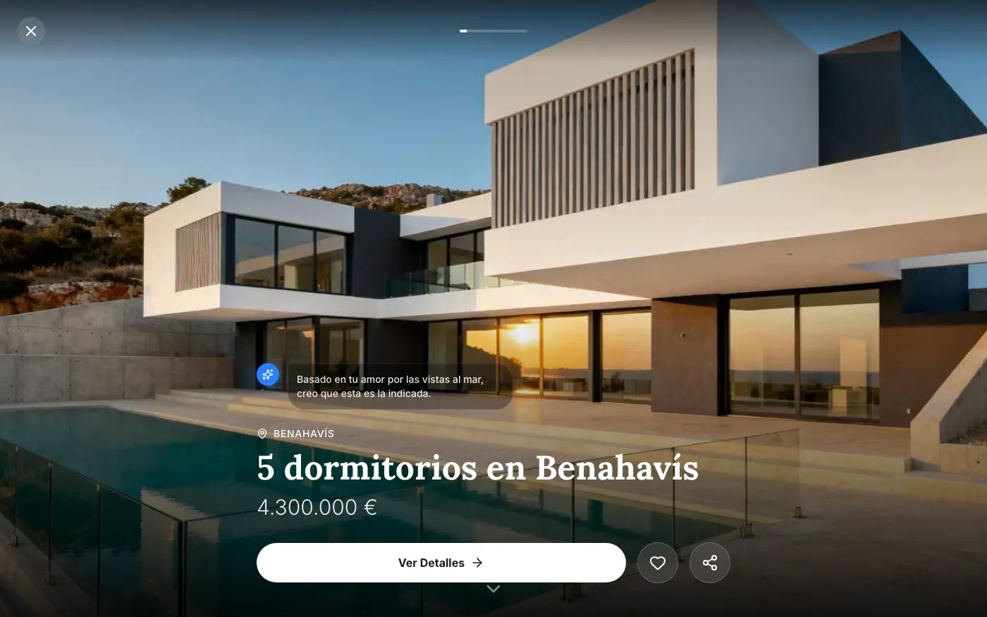 Modo Descubrir de Zentia: una propiedad a pantalla completa con la nota «Basado en tu amor por las vistas al mar, creo que esta es la indicada».